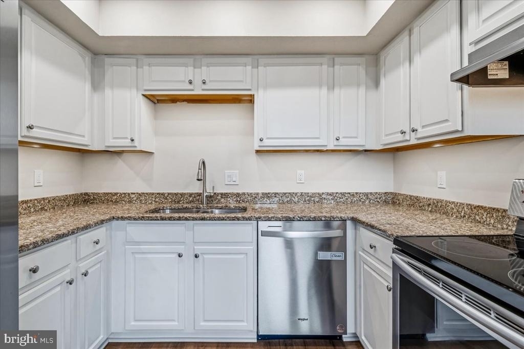 6234 N Steamboat Way - Photo 13