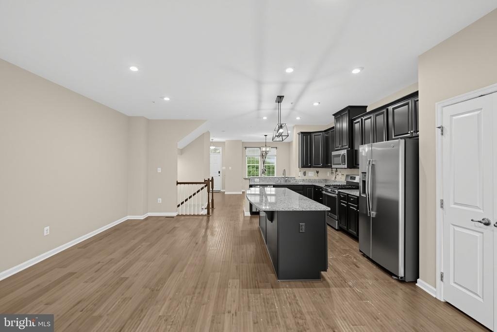 4446 Tulip Lane - Photo 3