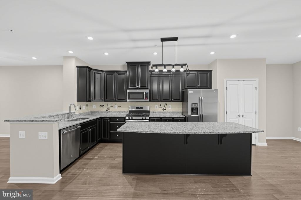 4446 Tulip Lane - Photo 6