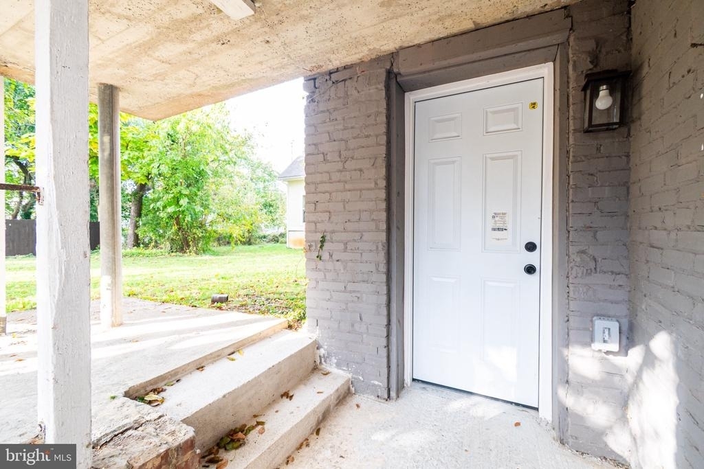 2919 Woodland Avenue - Photo 2
