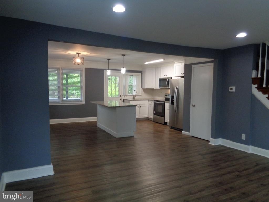 7607 Daniels Avenue - Photo 7