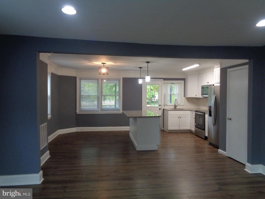 7607 Daniels Avenue - Photo 5