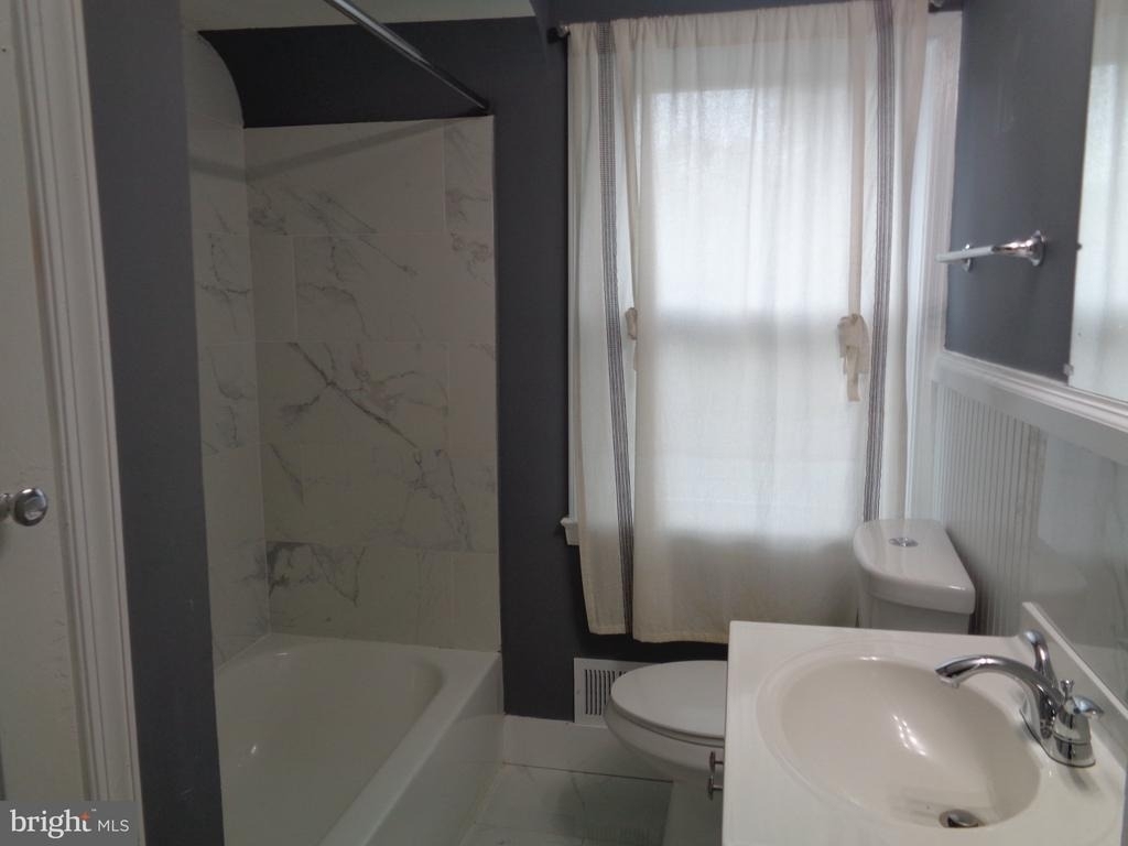 7607 Daniels Avenue - Photo 17
