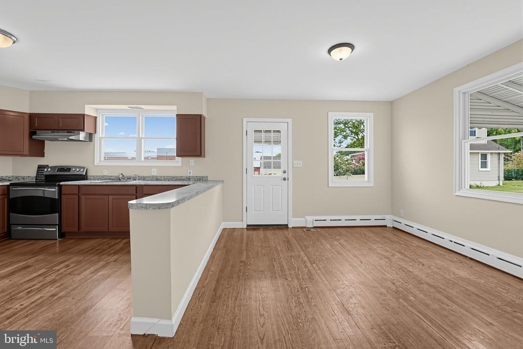 204 5th Avenue Sw - Photo 6