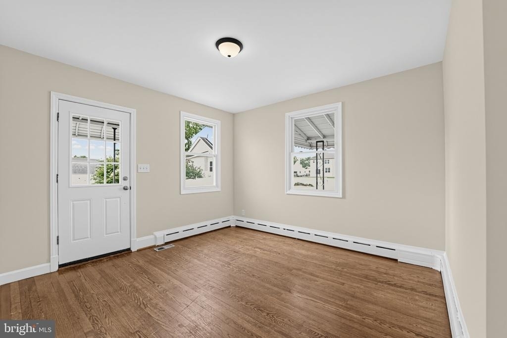 204 5th Avenue Sw - Photo 14