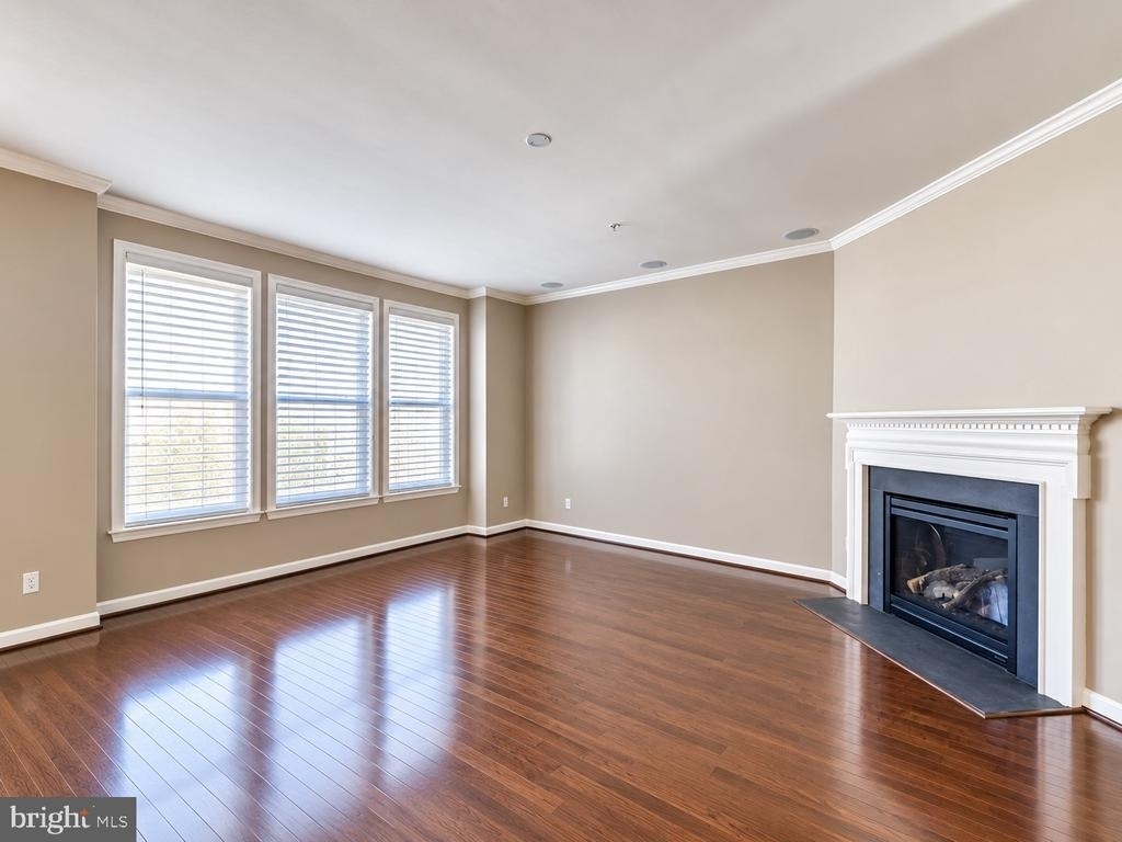 7521 Calais Way - Photo 2