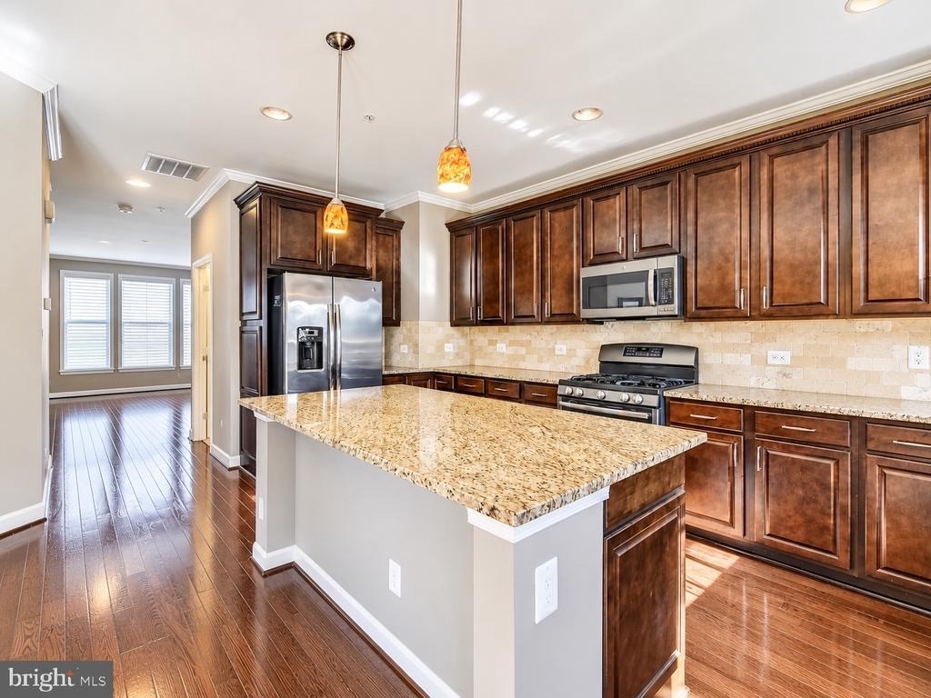 7521 Calais Way - Photo 4