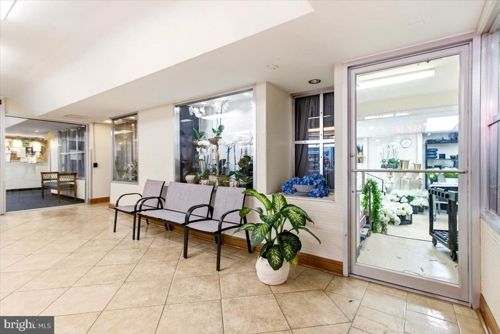 4201 Cathedral Avenue Nw - Photo 32