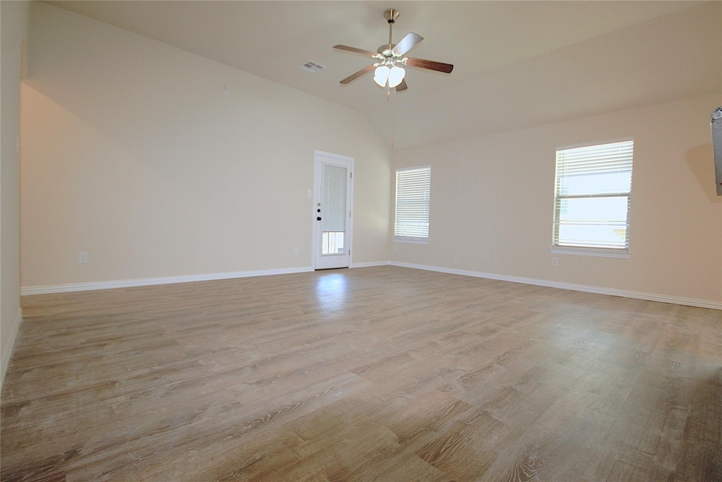 219 Tascate St - Photo 13