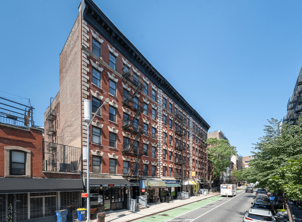 East 13th Street - Photo 6
