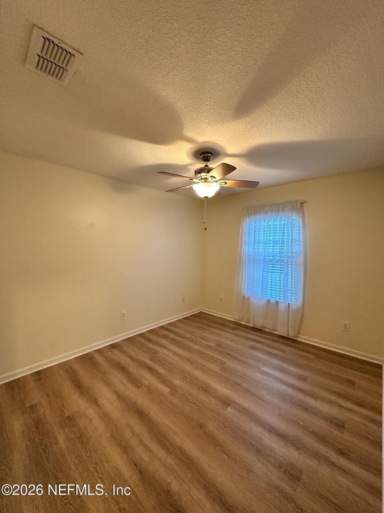 1540 Austin Lane - Photo 18