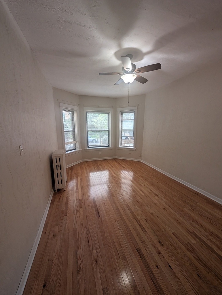 5616 N Winthrop Avenue - Photo 3
