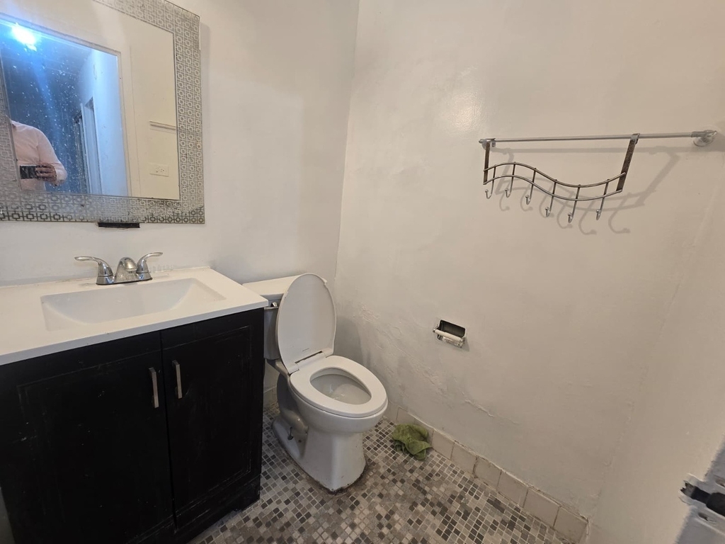 6161 N Hoyne Avenue - Photo 11