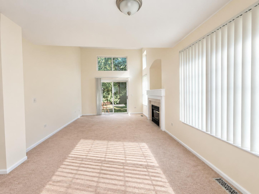 949 Charlela Lane - Photo 2