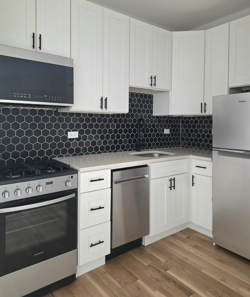 4236 N Kenmore Avenue - Photo 8