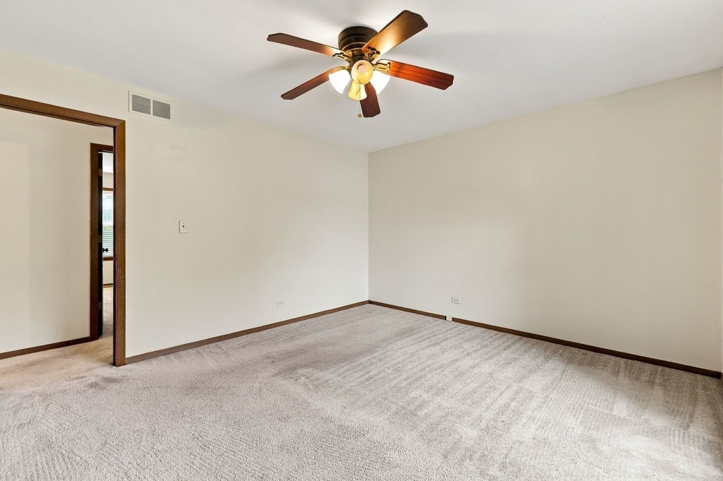 2650 Fieldstone Court - Photo 13