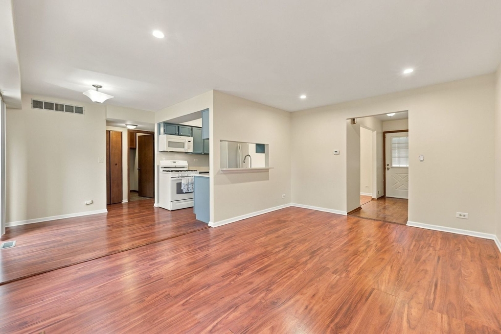 2650 Fieldstone Court - Photo 4