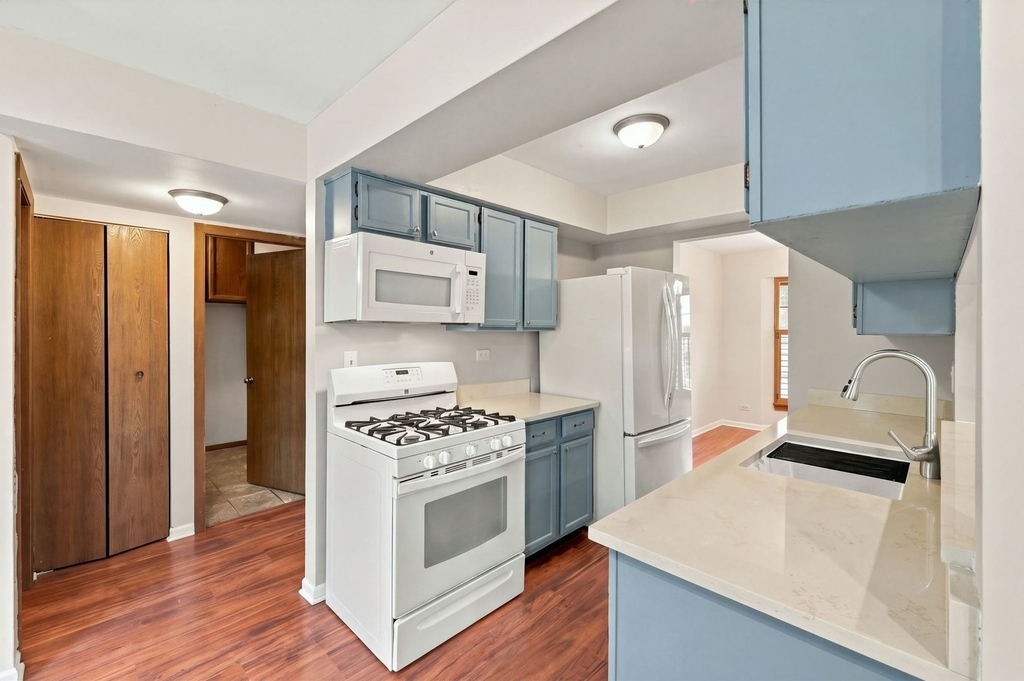 2650 Fieldstone Court - Photo 5