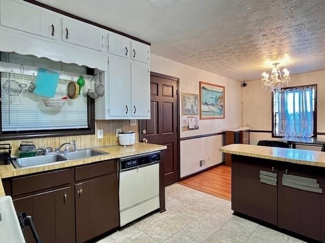 2851 Club Drive - Photo 5
