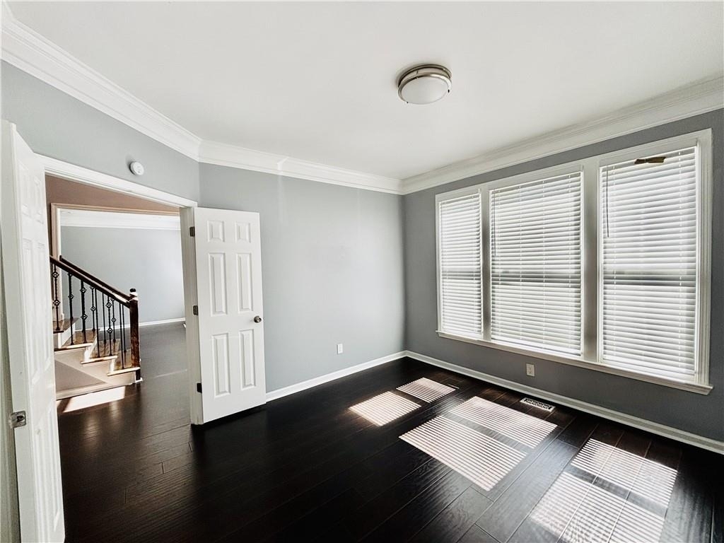240 Creekside Park Drive - Photo 9