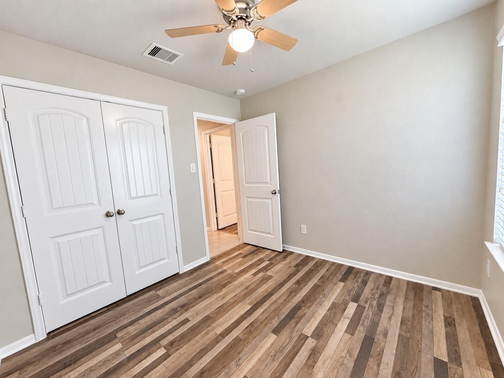 29202 Dunns Creek Court - Photo 19