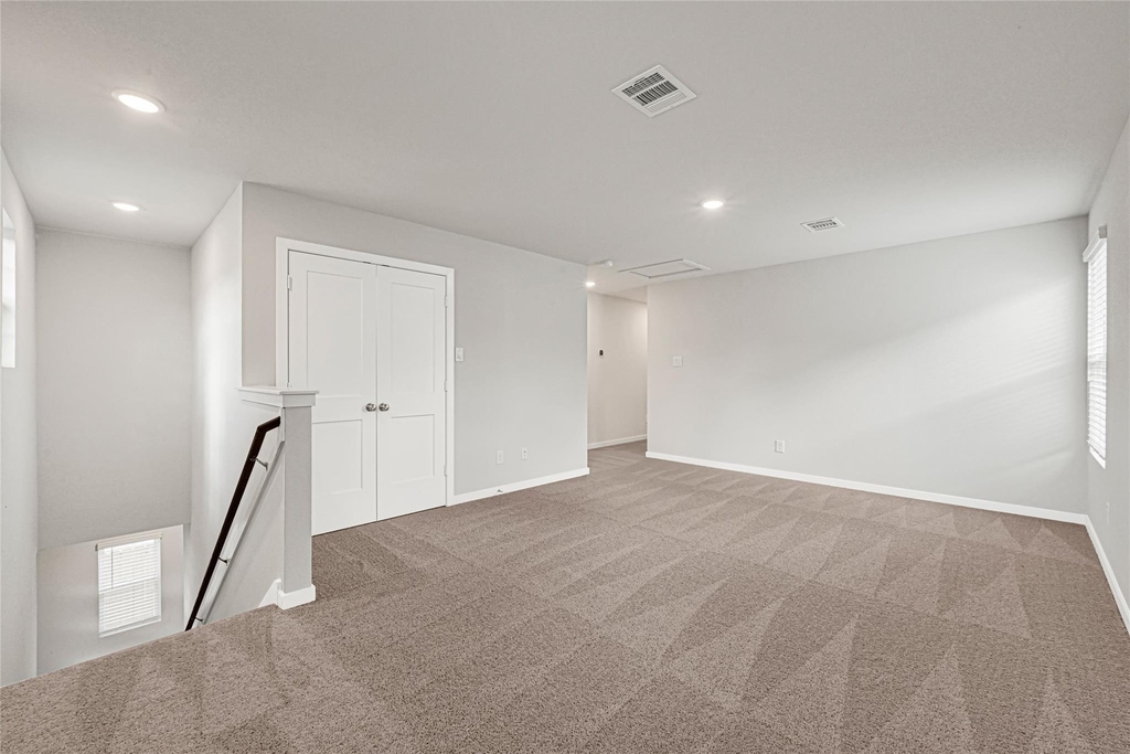 7735 Bergamot Circle - Photo 9