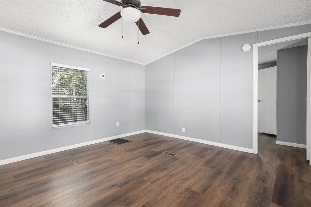 2222 N Austin Avenue - Photo 7