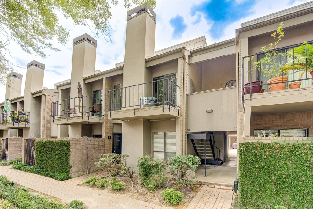 10811 Richmond Avenue - Photo 4