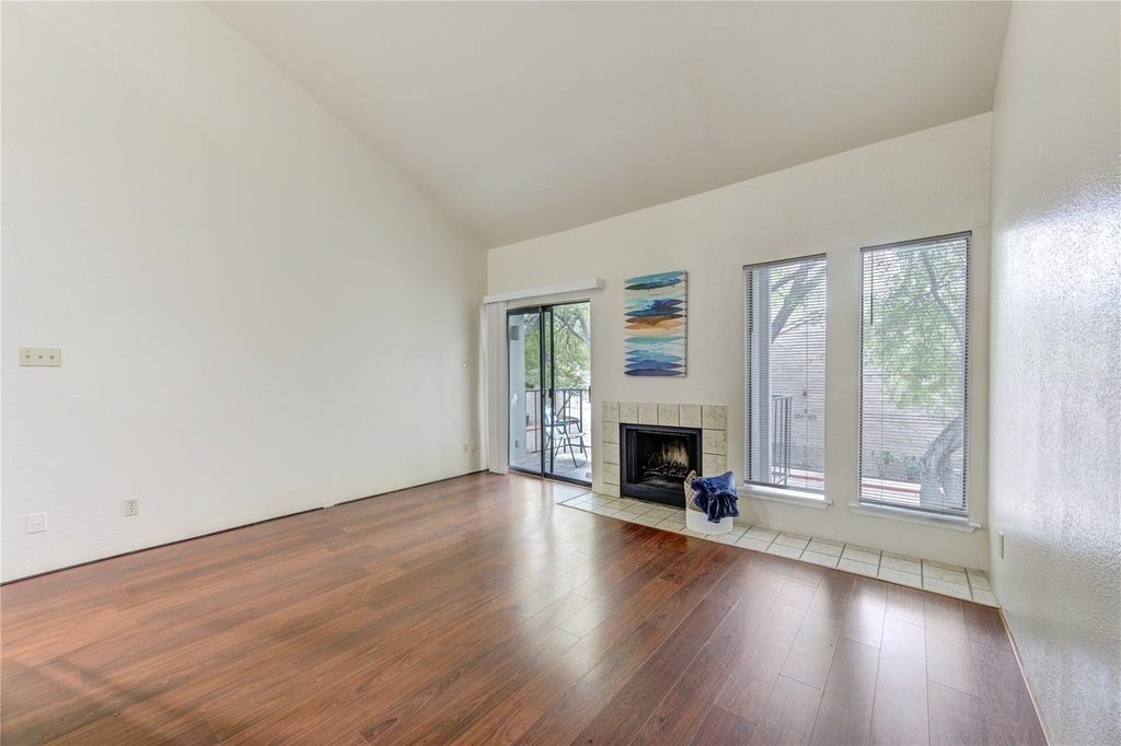 10811 Richmond Avenue - Photo 24