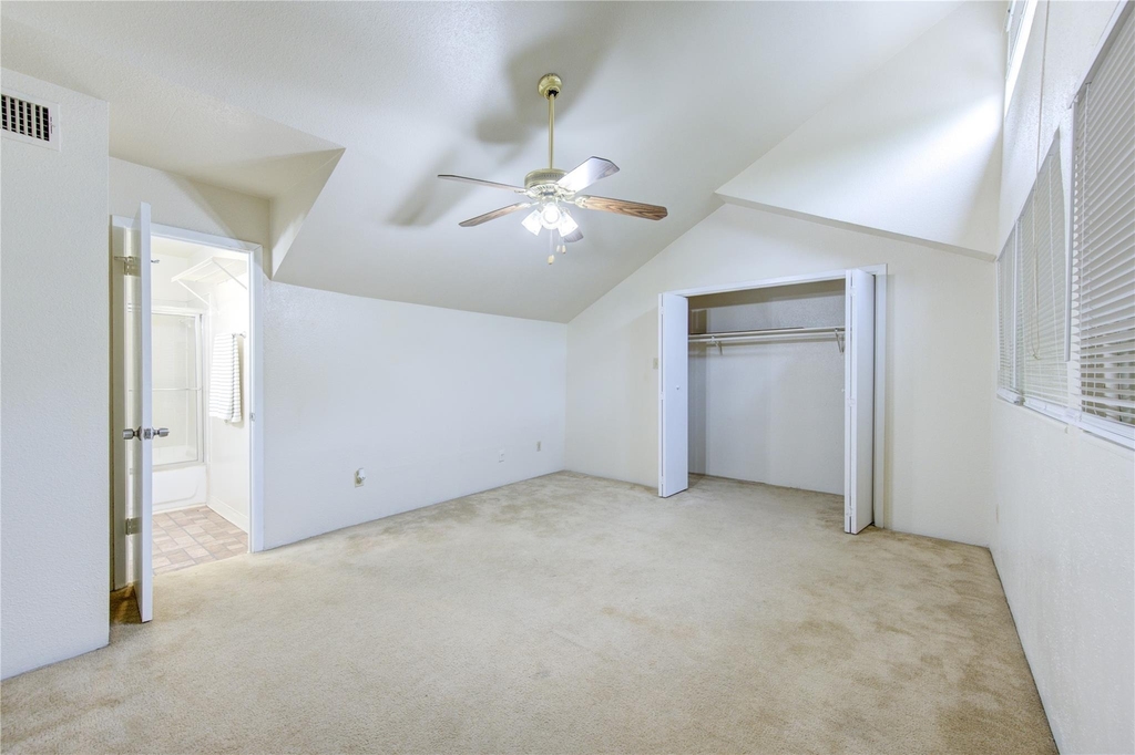 10811 Richmond Avenue - Photo 8