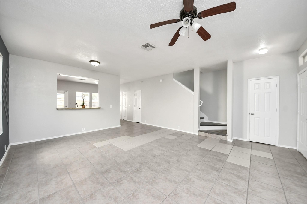 18719 S Lyford Drive - Photo 3