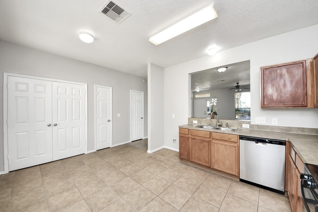 18719 S Lyford Drive - Photo 6