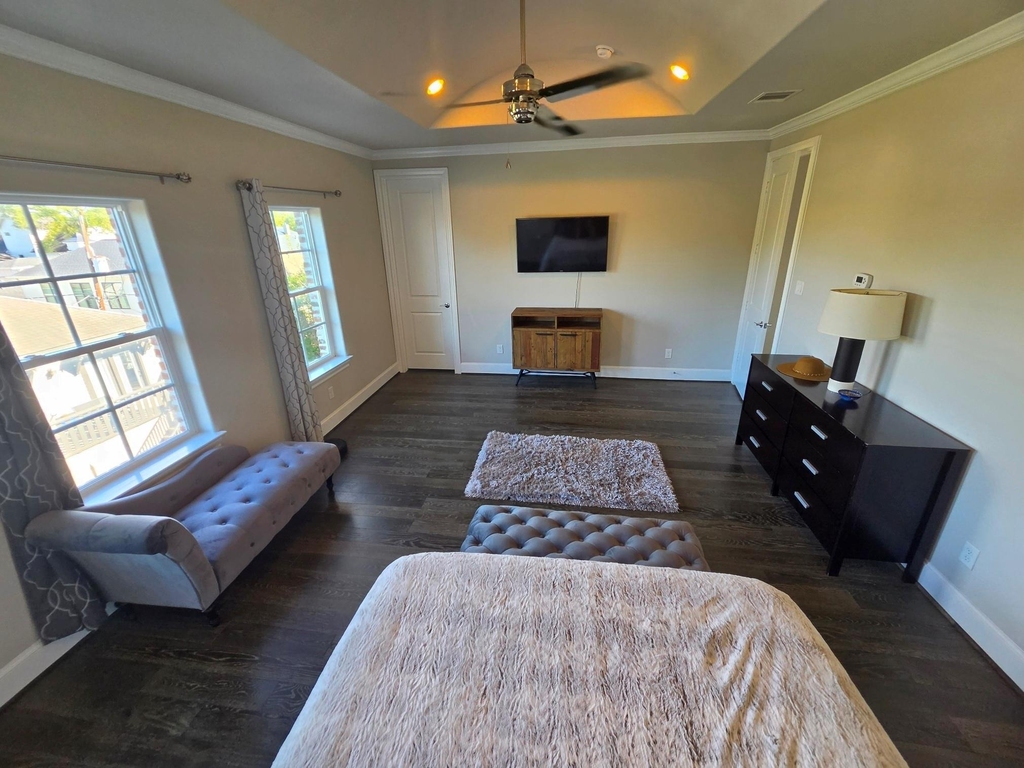 612 E 20th Street - Photo 14
