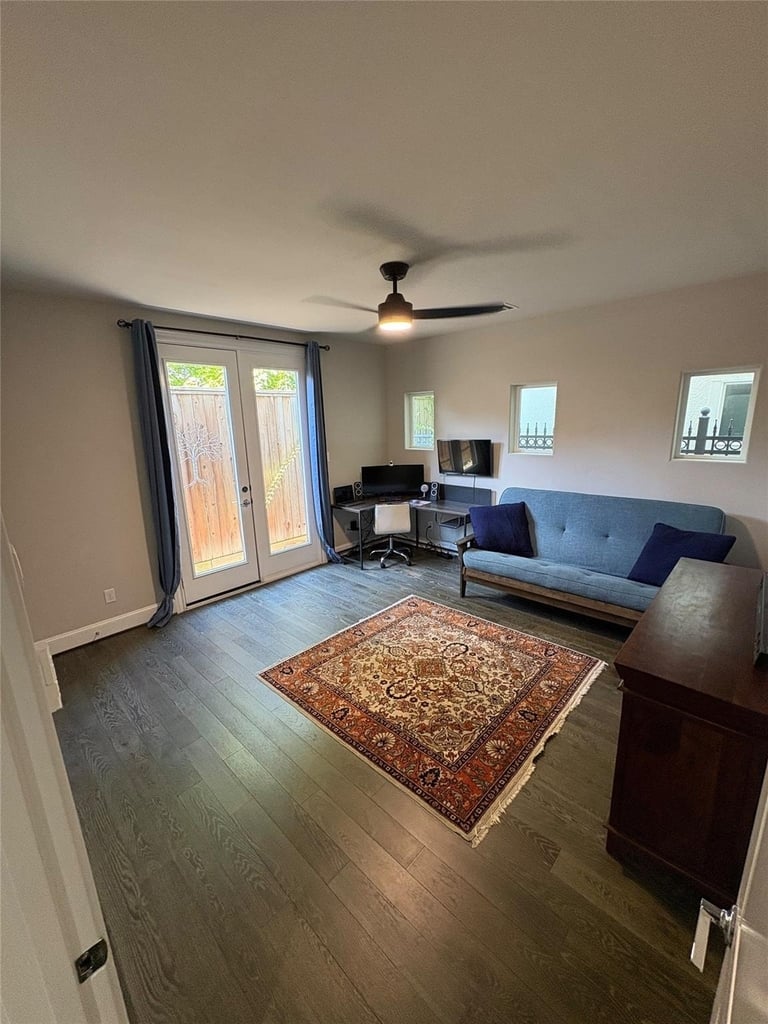 612 E 20th Street - Photo 30