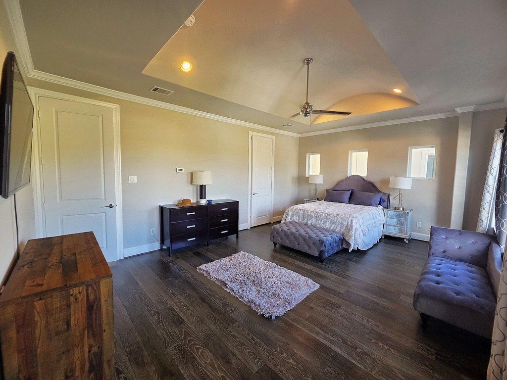 612 E 20th Street - Photo 11