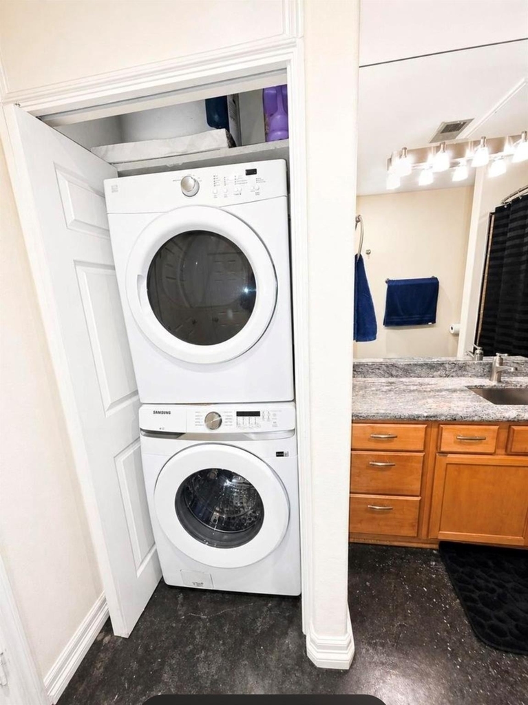 1602 Elgin Street - Photo 12