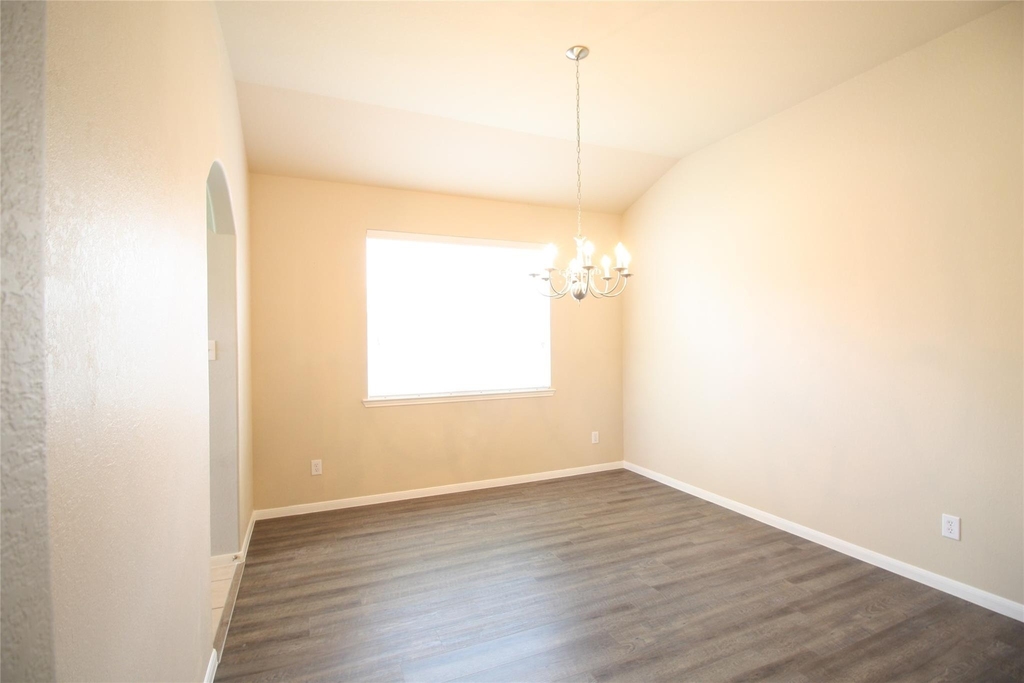 3612 Burwood Court - Photo 5
