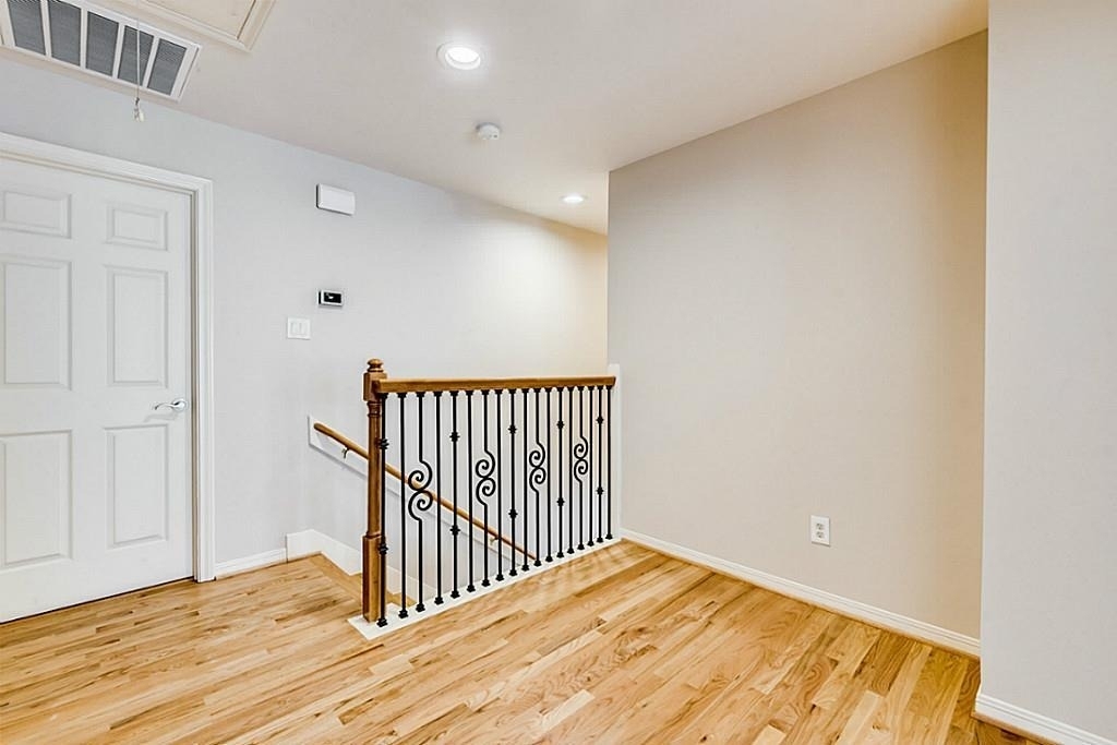 5420 Venice Street - Photo 20