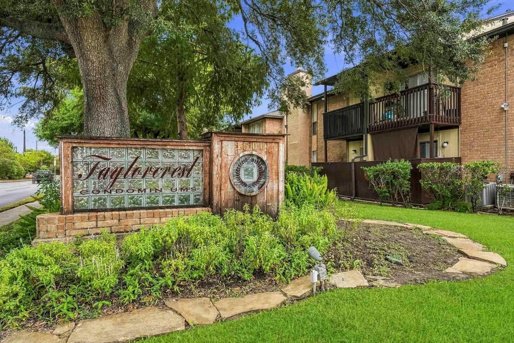 1500 Bay Area Boulevard - Photo 20