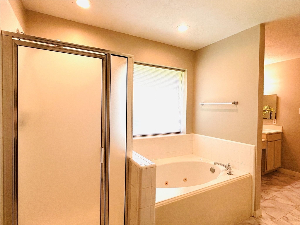 1404 Helmsley Drive - Photo 25