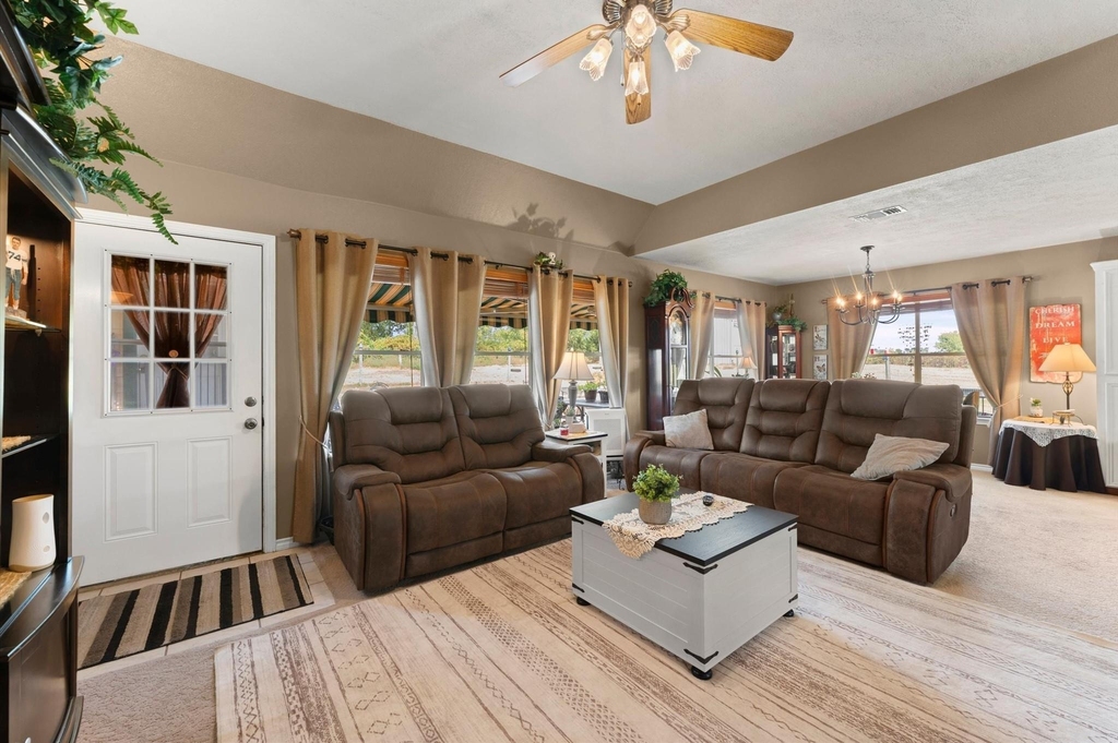 29381 Highway 6 - Photo 26