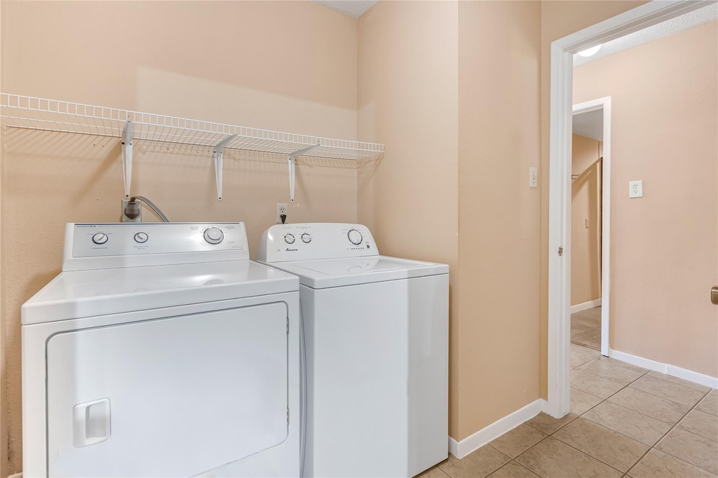 3727 Village Grove Drive - Photo 11