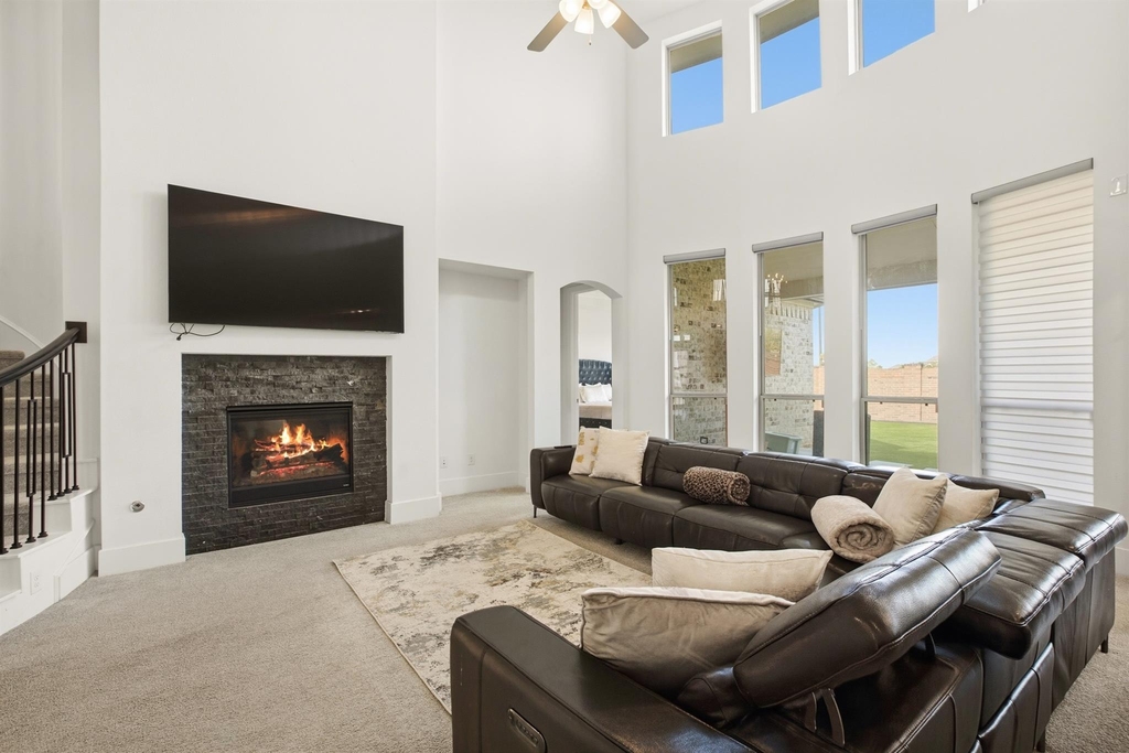 21138 Coral View Dr - Photo 9