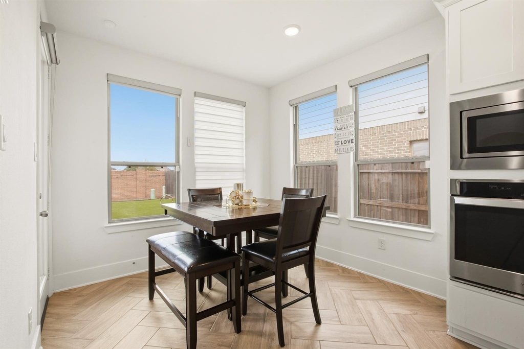 21138 Coral View Dr - Photo 15