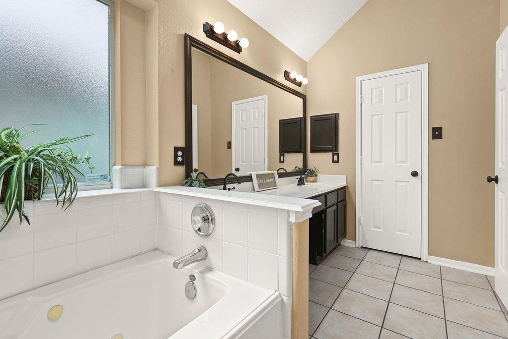 3802 Oakwilde Circle - Photo 9