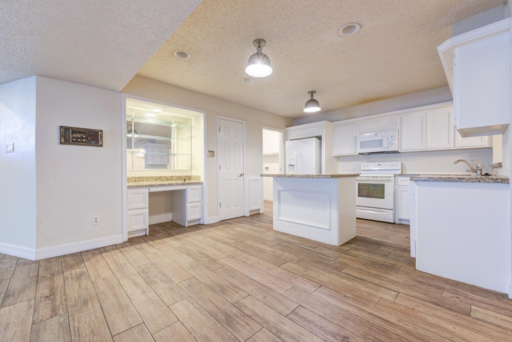 10822 Kirktown Drive - Photo 9