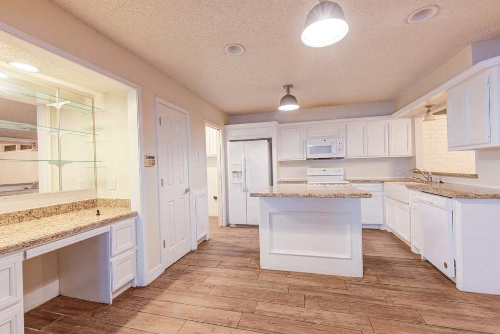 10822 Kirktown Drive - Photo 4