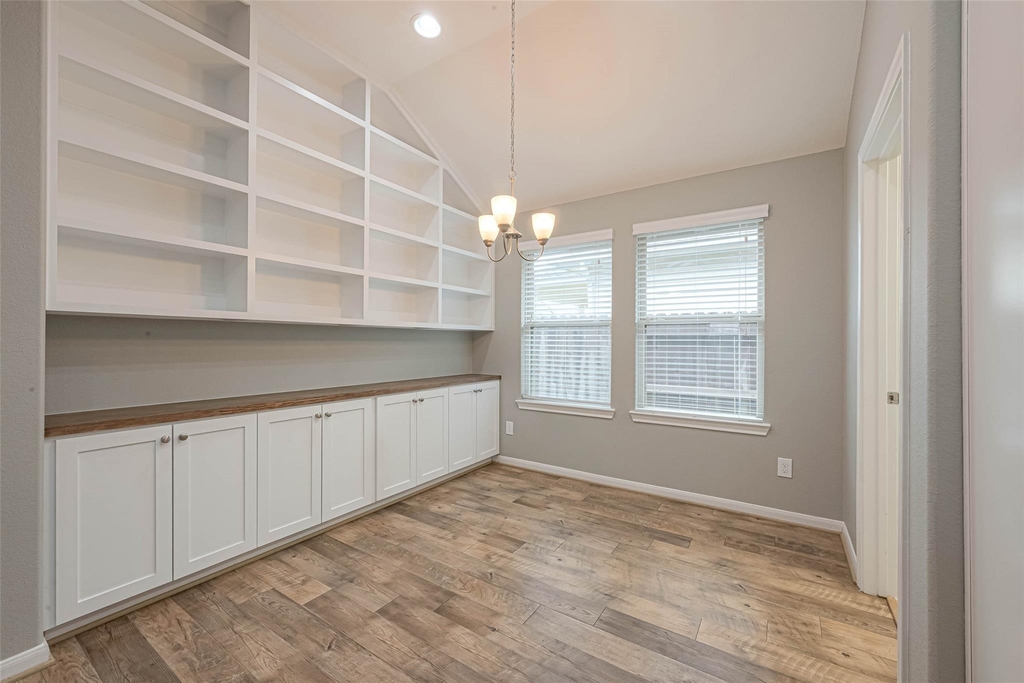 18938 Elrington Creek Court - Photo 15