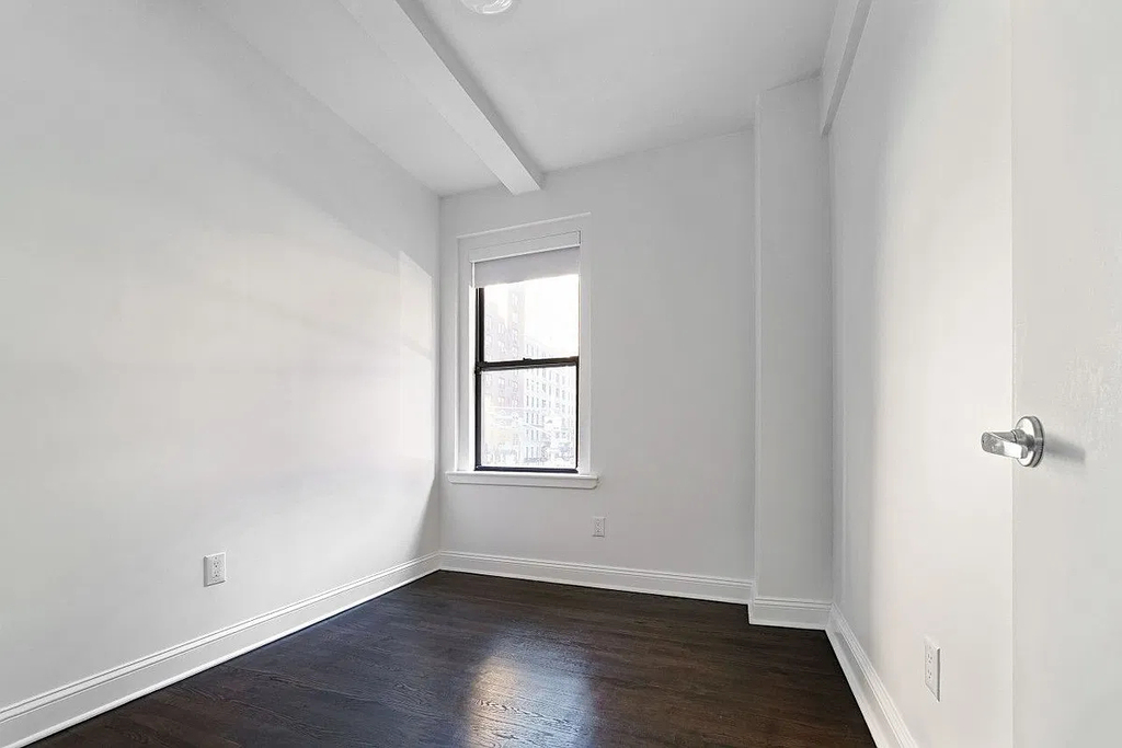 12 East 86th Street - Photo 2