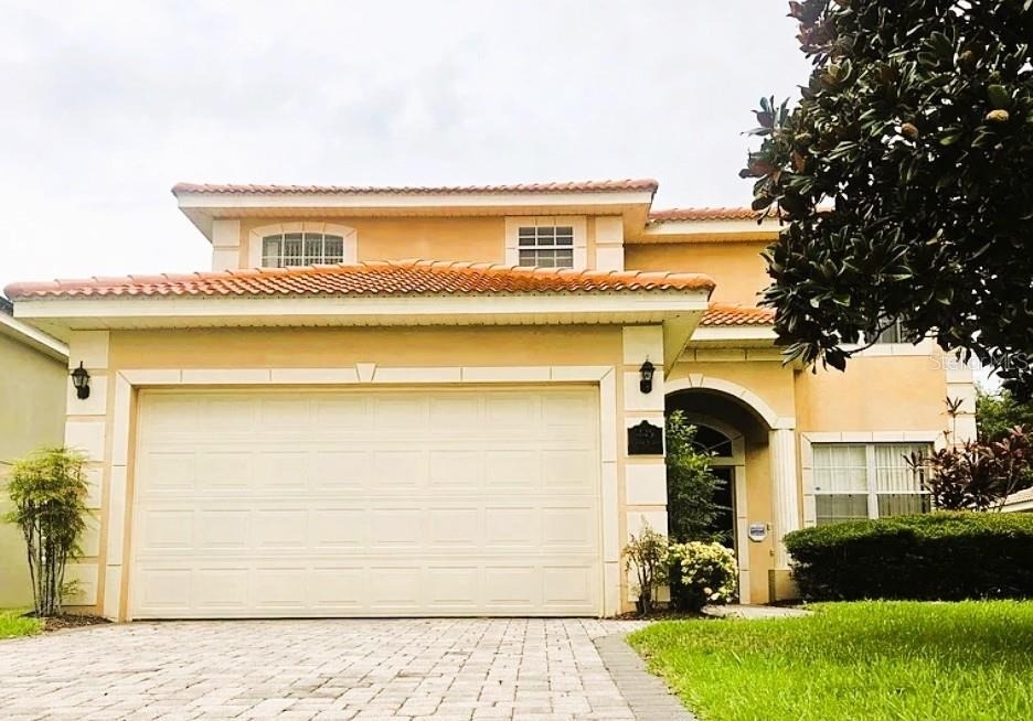 225 Vista Drive - Photo 0